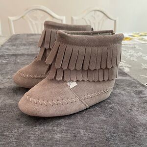 Chic Fringed Moccasins for Kids - Taupe